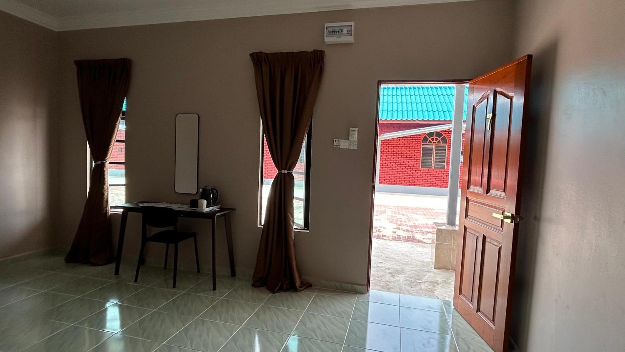 Sasuka Chalet Pantai Pandak كُوالا تيرينغانو المظهر الخارجي الصورة